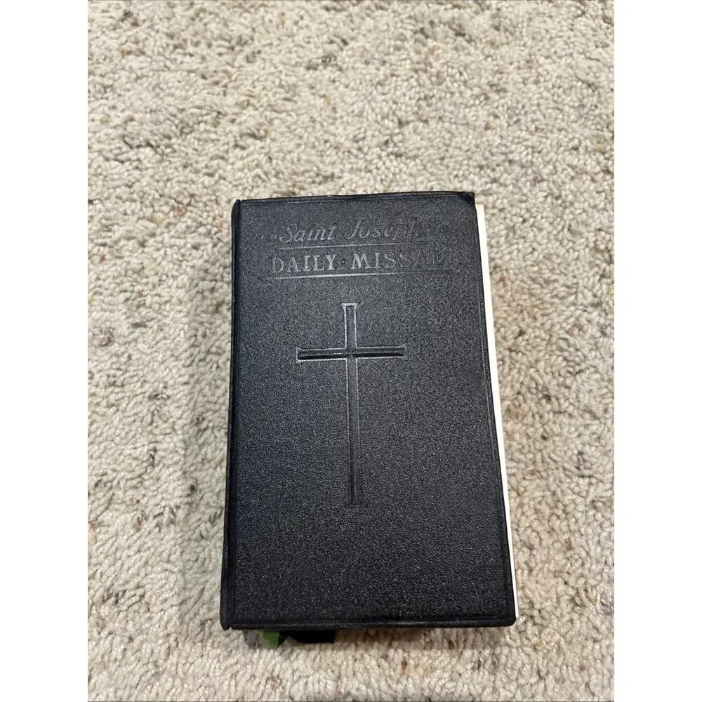 Vintage 1959 St Joseph Daily Missal Confraternity Version Catholic F26